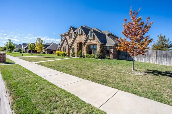4613 Wildflower Way, Midlothian, TX 76065