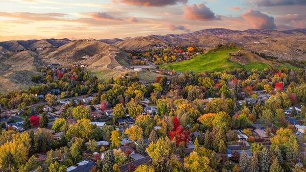 Boise’s Highlands: Where the North End Meets the Foothills