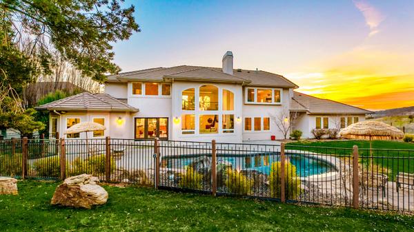 A Closer Look at Life in Harris Ranch,Lysi Bishop Real Estate