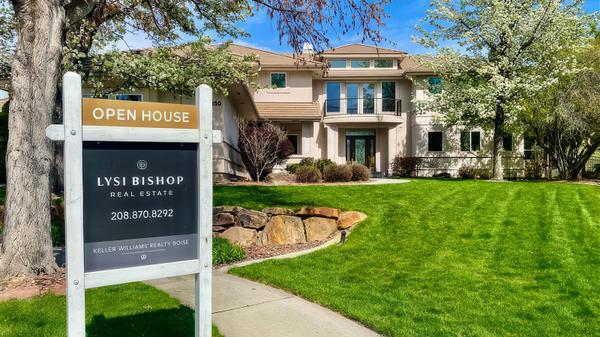 Selling a Home in Boise: What Five-Star Service & Expertise Guidance Can Do,Lysi Bishop Real Estate