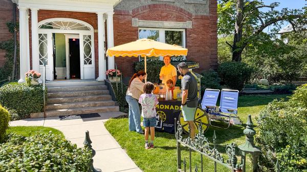 Young Entrepreneurs Raise $500 for Zoo Boise,Lysi Bishop Real Estate