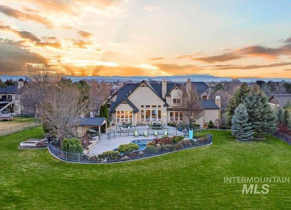 3842 E Vantage Pointe Ln, Meridian, ID 83642