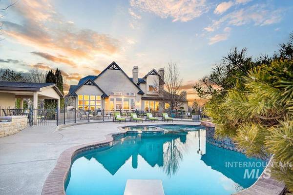 3842 E Vantage Pointe Ln, Meridian, ID 83642