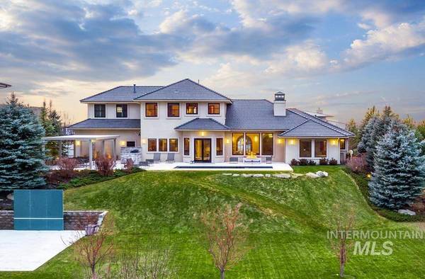 547 E Orion Ct, Boise, ID 83702