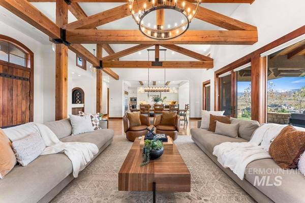 513 E Orion Ct, Boise, ID 83702