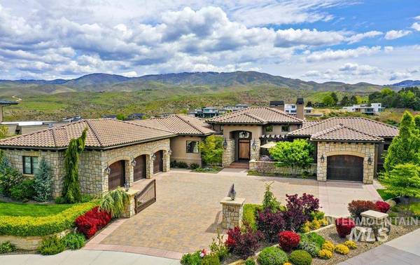 513 E Orion Ct, Boise, ID 83702