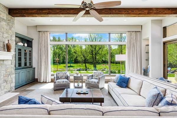 1582 E Rivers End Ct, Eagle, ID 83616