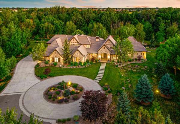 1582 E Rivers End Ct, Eagle, ID 83616