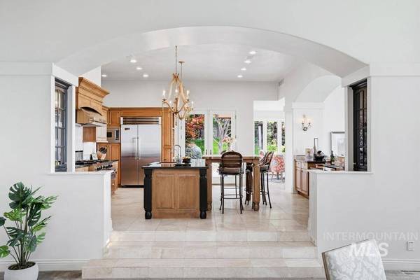 1545 E Nines Point Ln, Boise, ID 83702