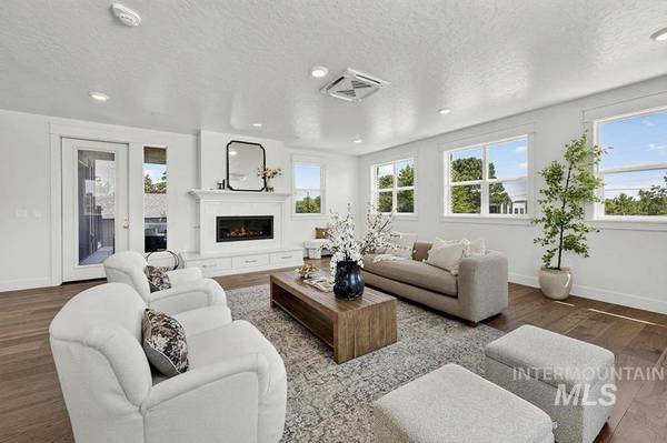 148 E State Street, Eagle, Eagle, ID 83616
