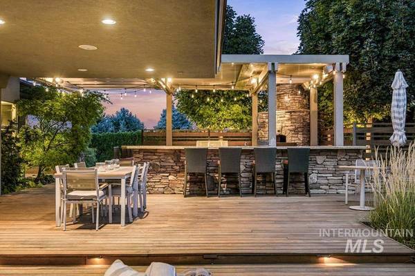 579 E Orion Ct, Boise, ID 83702