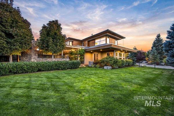 579 E Orion Ct, Boise, ID 83702