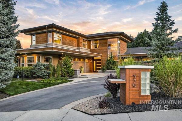 579 E Orion Ct, Boise, ID 83702