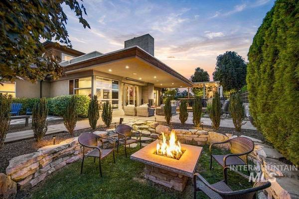 579 E Orion Ct, Boise, ID 83702