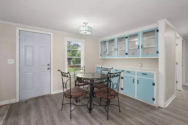 407 Raysor St, Saint George, SC 29477