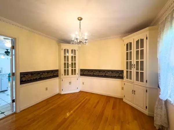 109 Quaker St, Saint George, SC 29477