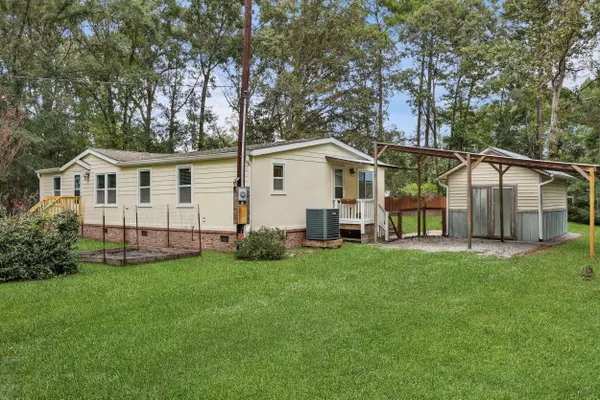 5773 Edgar Tumbleston Rd, Hollywood, SC 29449