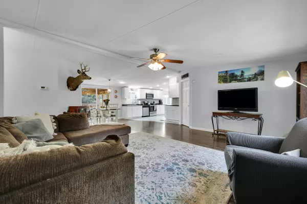 5773 Edgar Tumbleston Rd, Hollywood, SC 29449