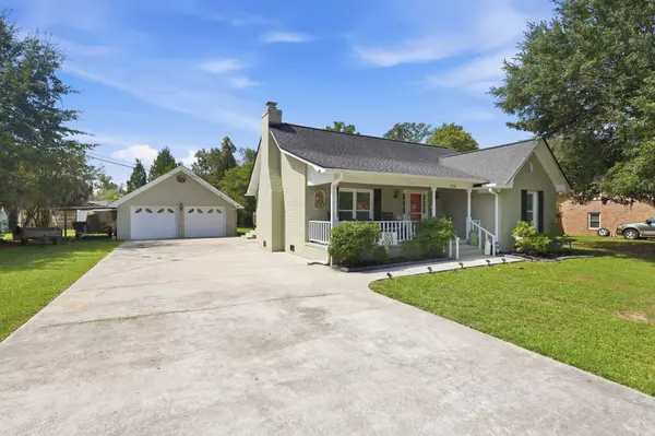 1310 Old Fort Rd, Moncks Corner, SC 29461
