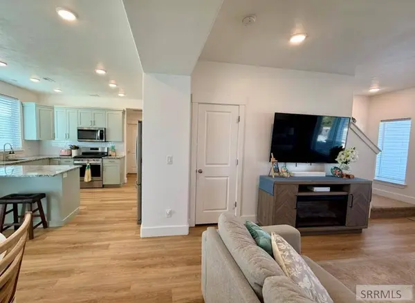 2325 W 860 S, Rexburg, ID 83440