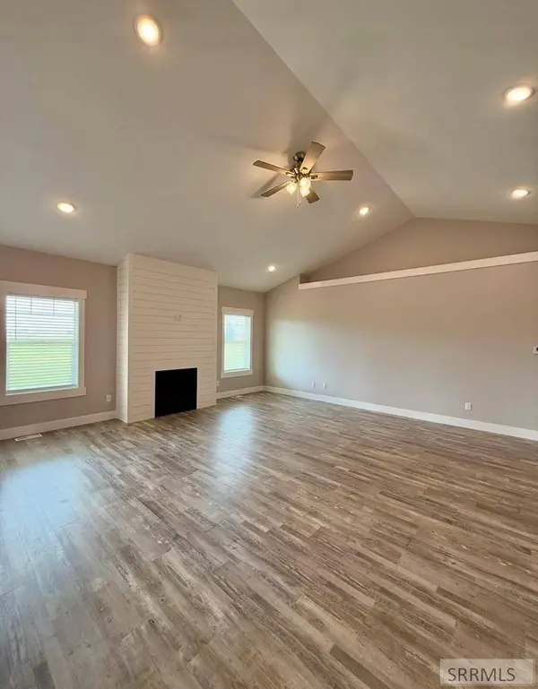 1406 N 615 E, Shelley, ID 83274