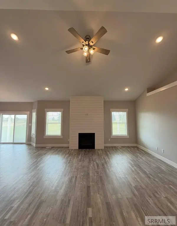 1406 N 615 E, Shelley, ID 83274