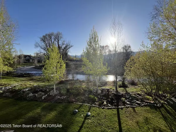 165 COBBLE CREEK Lane, Driggs, ID 83422