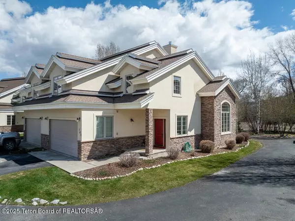 165 COBBLE CREEK Lane, Driggs, ID 83422