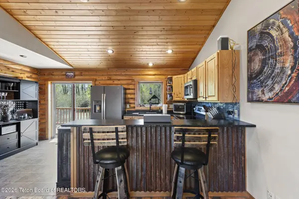 785 W HWY 33, Tetonia, ID 83452