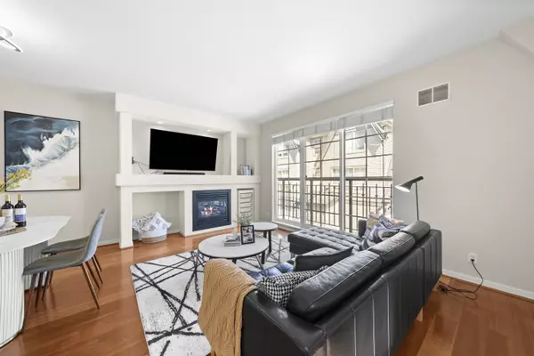 7733 Turnill St #13, Richmond, BC V6Y 4H9