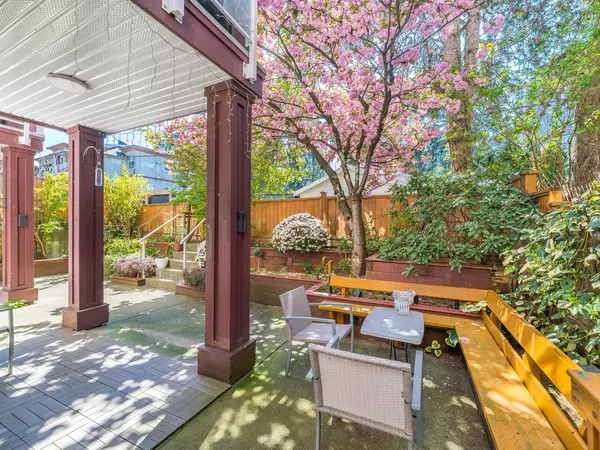 3680 Rae Ave #102, Vancouver, BC V5R 2P5