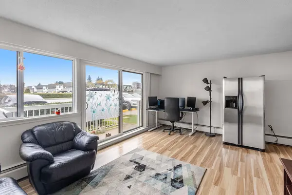 8040 Ryan Rd #102, Richmond, BC V7A