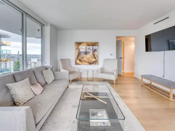 1180 Broughton ST #1704, Vancouver, BC V6G 2B1