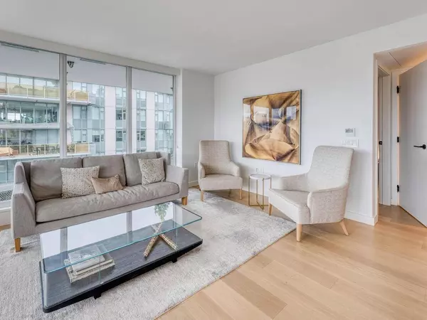 1180 Broughton ST #1704, Vancouver, BC V6G 2B1