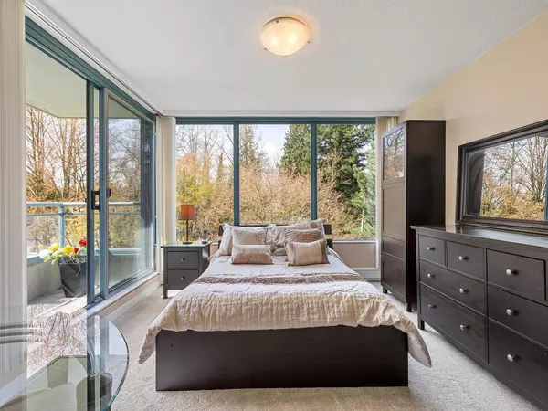 13353 108 AVE #203, Surrey, BC V3T 5T5