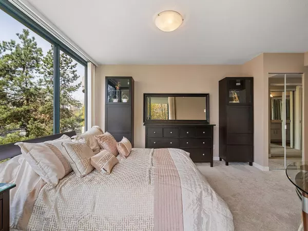 13353 108 AVE #203, Surrey, BC V3T 5T5