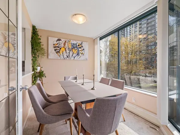 13353 108 AVE #203, Surrey, BC V3T 5T5