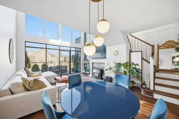 48 Richmond ST #406, New Westminster, BC V3L 5P4