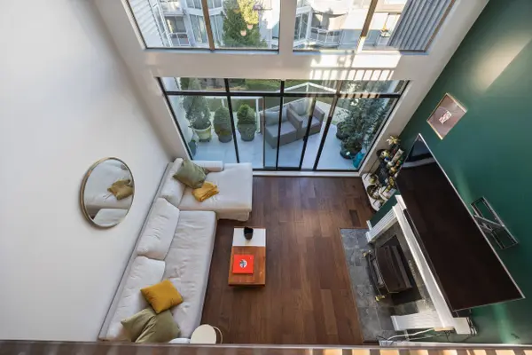 48 Richmond ST #406, New Westminster, BC V3L 5P4