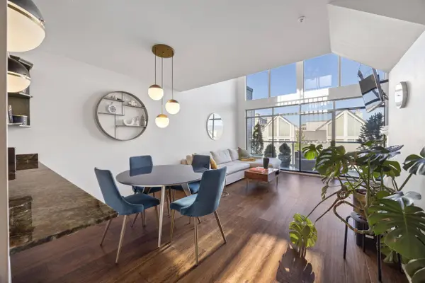 48 Richmond ST #406, New Westminster, BC V3L 5P4