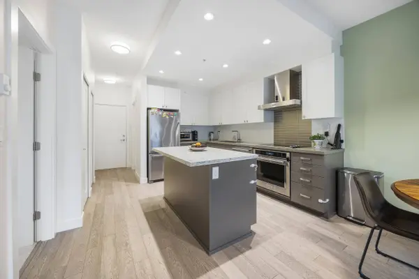 3399 Noel DR #209, Burnaby, BC V3J 0G8