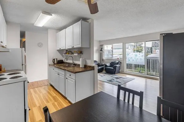 8040 Ryan RD #102, Richmond, BC V7A 2E5