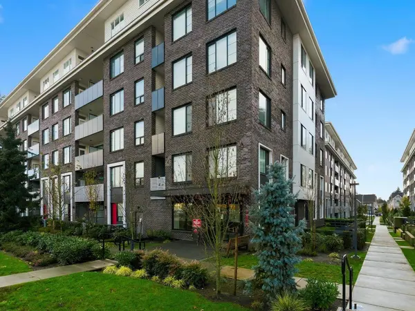 15858 Fraser HWY #203, Surrey, BC V4N 6X4