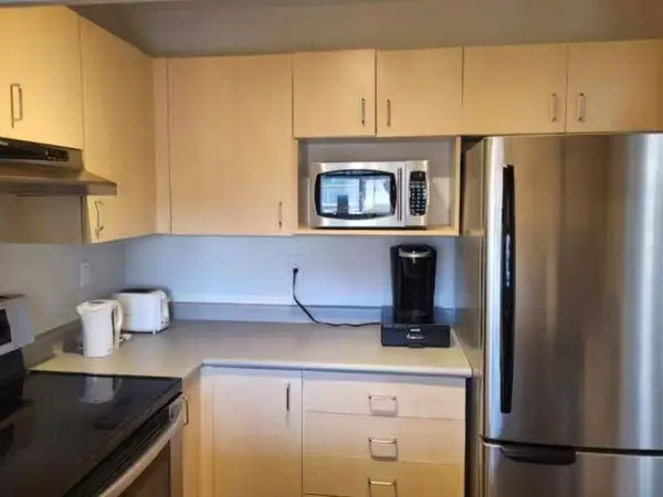 1010 Howe ST #909, Vancouver, BC V6Z 1P5