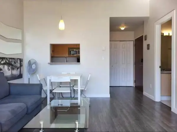 1010 Howe ST #909, Vancouver, BC V6Z 1P5