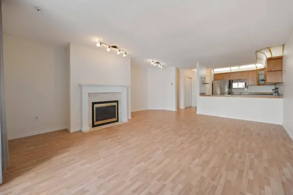 48 Richmond ST #306, New Westminster, BC V3L 5P4