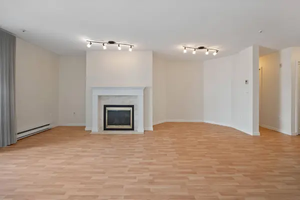 48 Richmond ST #306, New Westminster, BC V3L 5P4