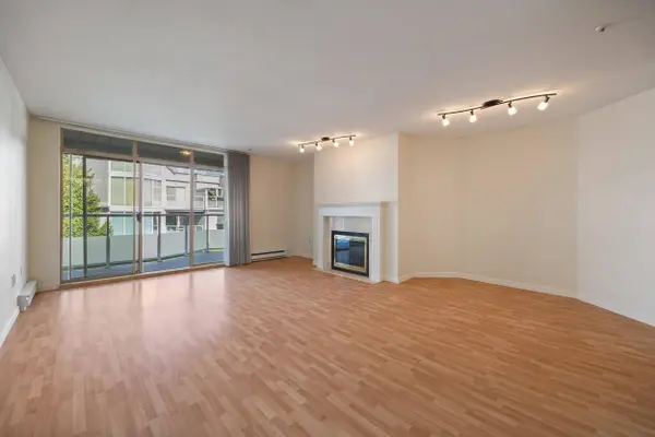 48 Richmond ST #306, New Westminster, BC V3L 5P4
