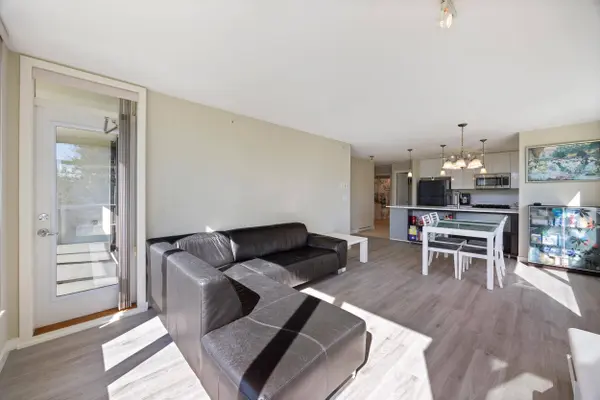 7108 Collier ST #307, Burnaby, BC V5E 0A1