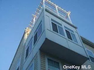 205 Aquatic PL, Arverne, NY 11692